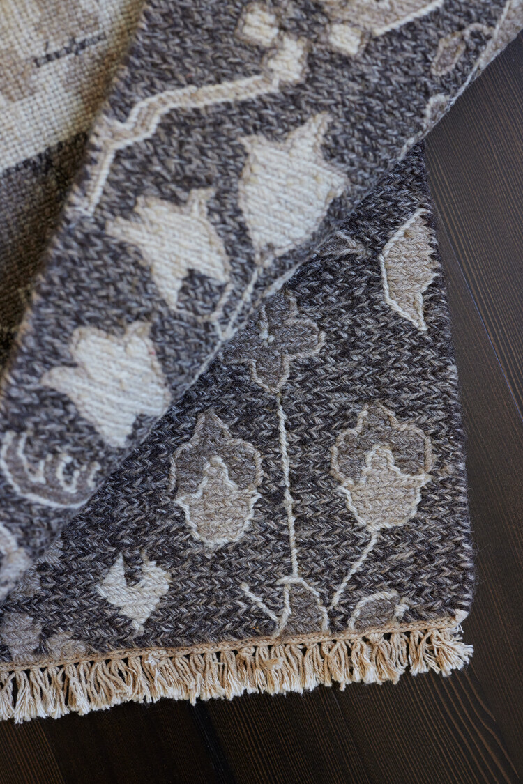 Reversible Dark Neutral Rug