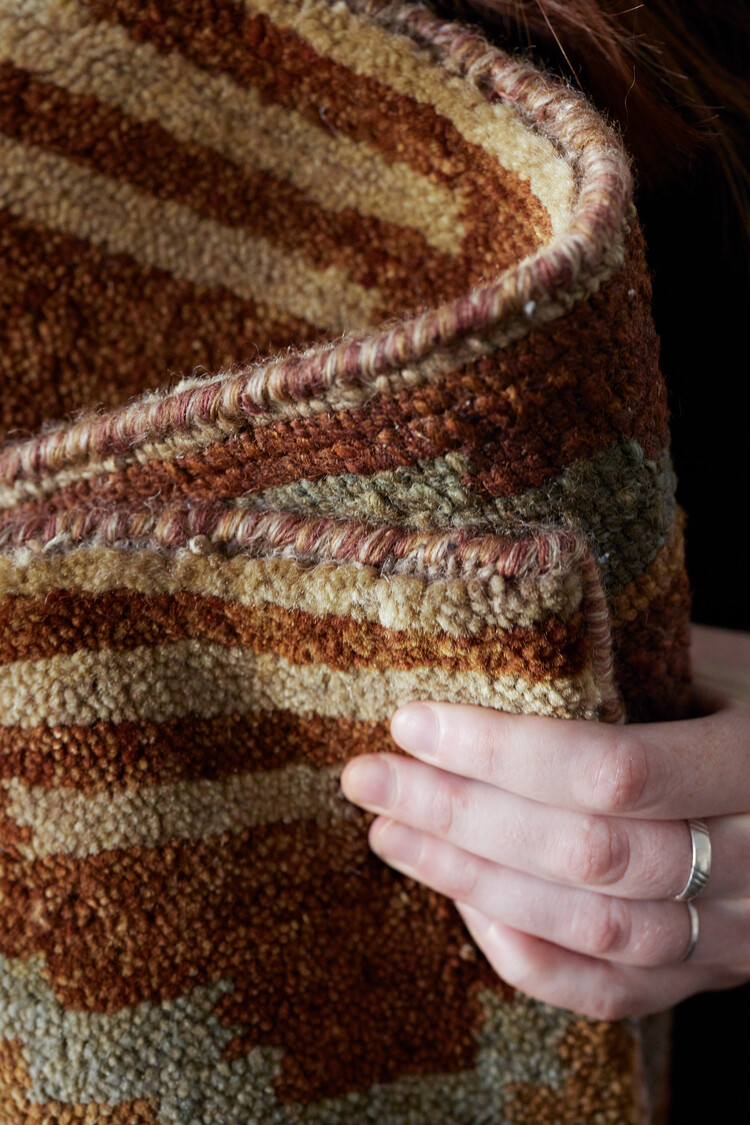 Mineral Brown Rug: 2’ x 3’ - KTY