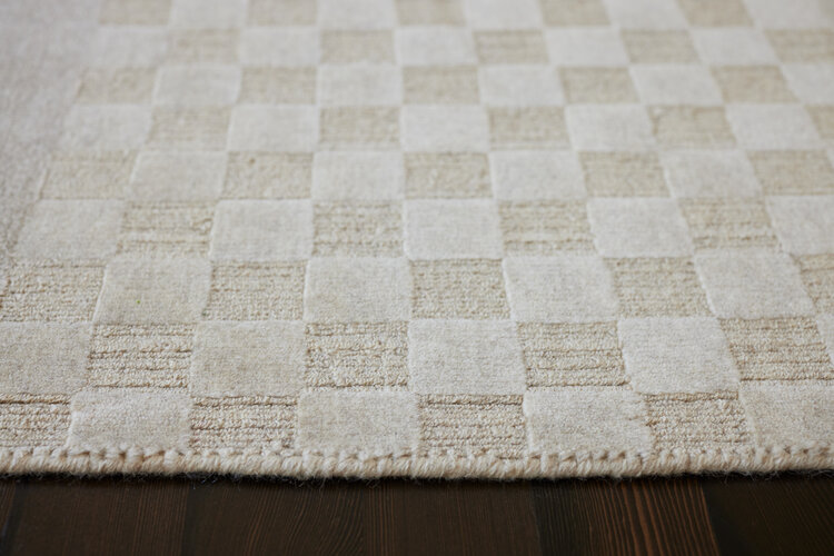 2’ x 3’ Taupe Rug - KTY