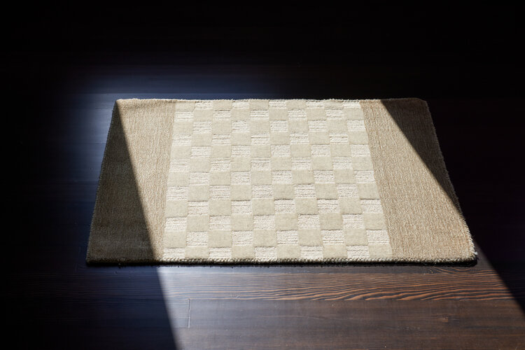 Taupe Rug: 2’ x 3’ - KTY