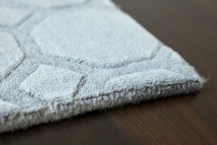 Silver Rug: 2’x 3’ - KTY