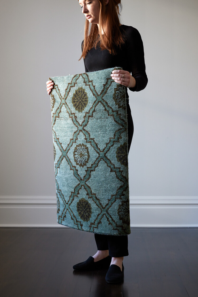 Bay Blue Rug: 2’ x 3’ - KTY