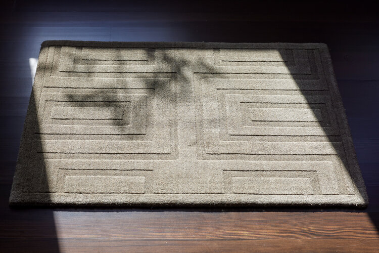 2’ x 3’ Castle Grey Rug - KTY