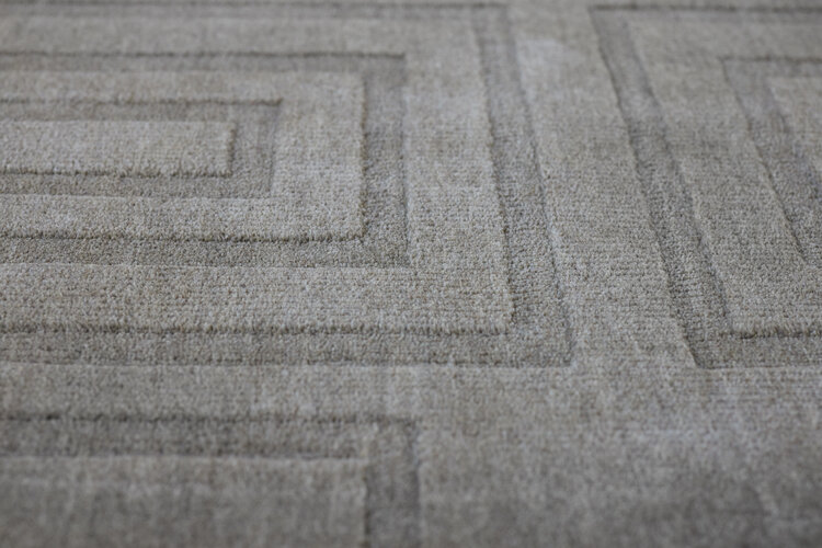 Castle Grey Rug: 2’ x 3’ - KTY