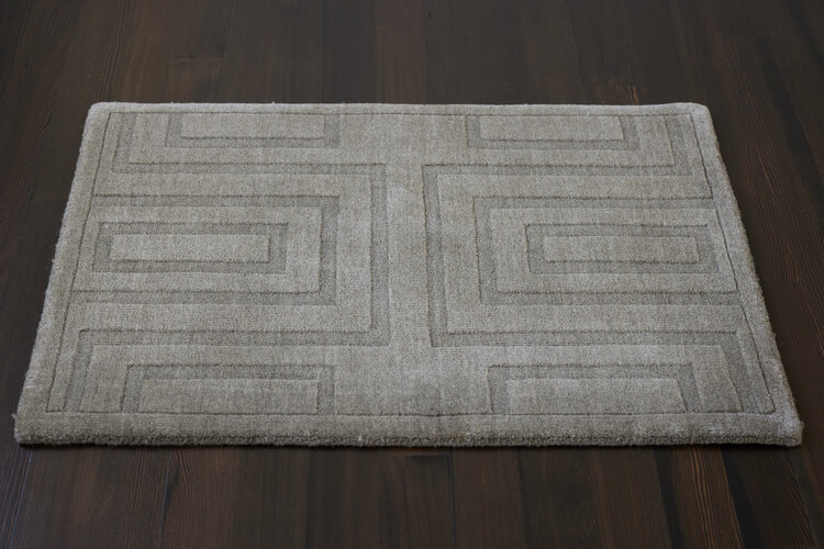 Castle Grey Rug: 2’ x 3’ - KTY
