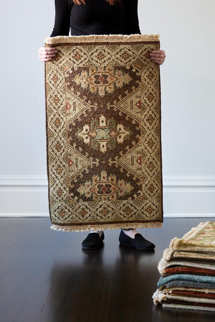 Granite Brown Rug: 2’ x 3’ - KTY