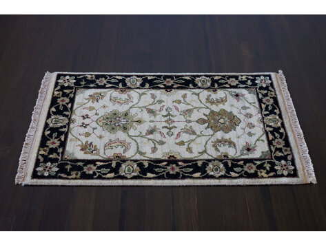 Champagne Rug: 2’ x 3’ - KTY