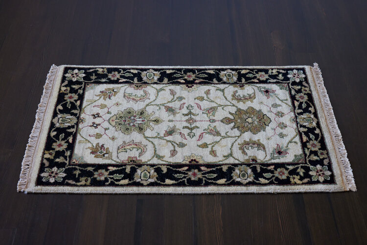 2’ x 3’ Champagne Rug - KTY