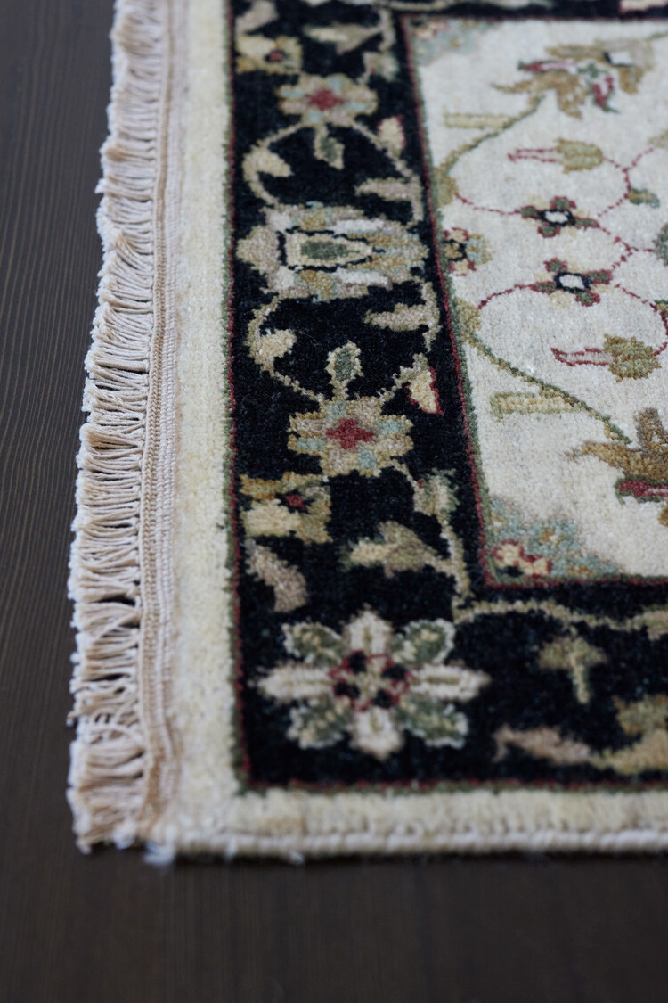 2’ x 3’ Champagne Rug - KTY