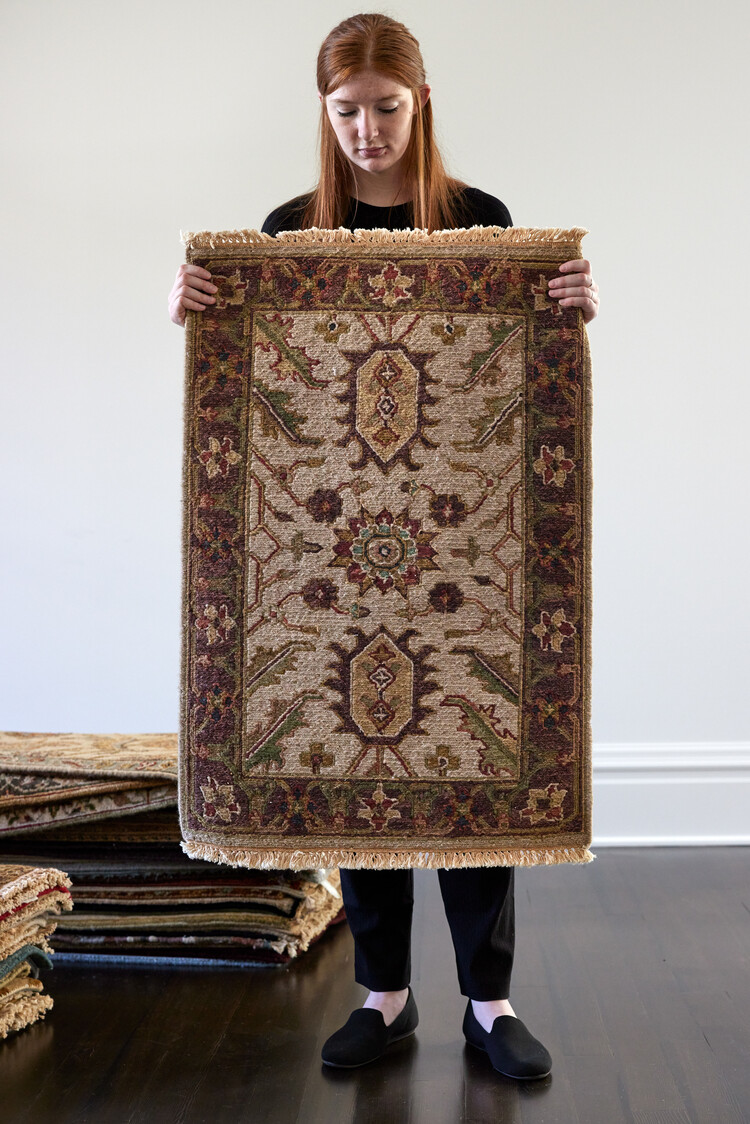 Sage / Wine Rug: 2’ x 3’ - KTY