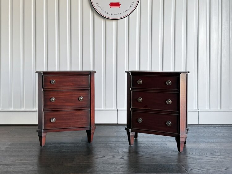 Commode w/ Flat Canted Edges: Med - BLX