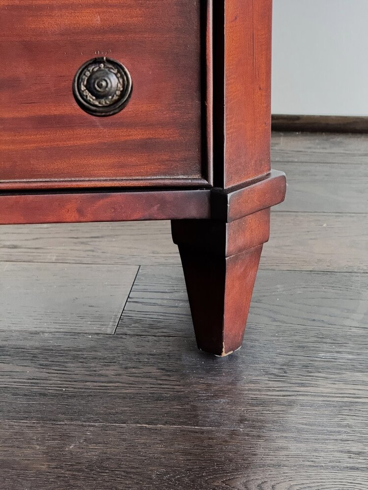 Commode w/ Flat Canted Edges: Med - BLX