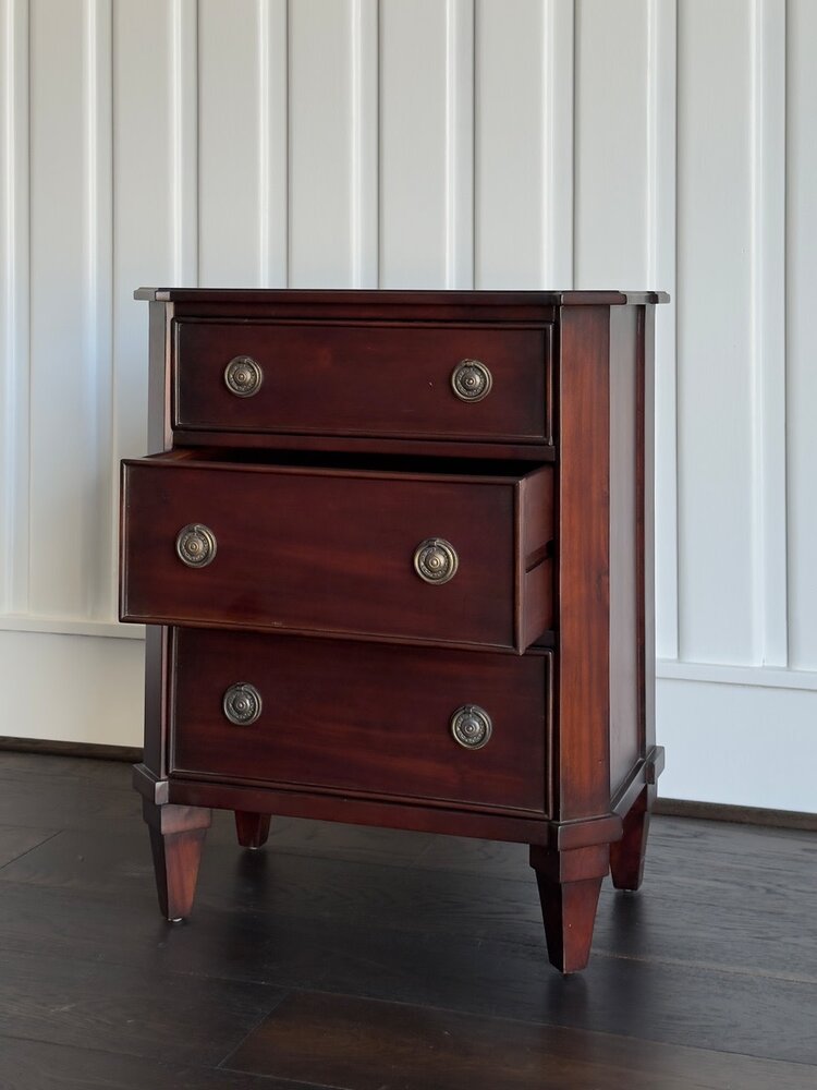 Commode w/ Flat Canted Edges: Med - BLX
