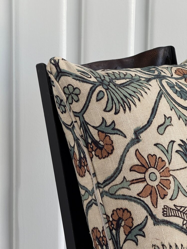 Loretta Peacock Sq. Pillow & Down Insert