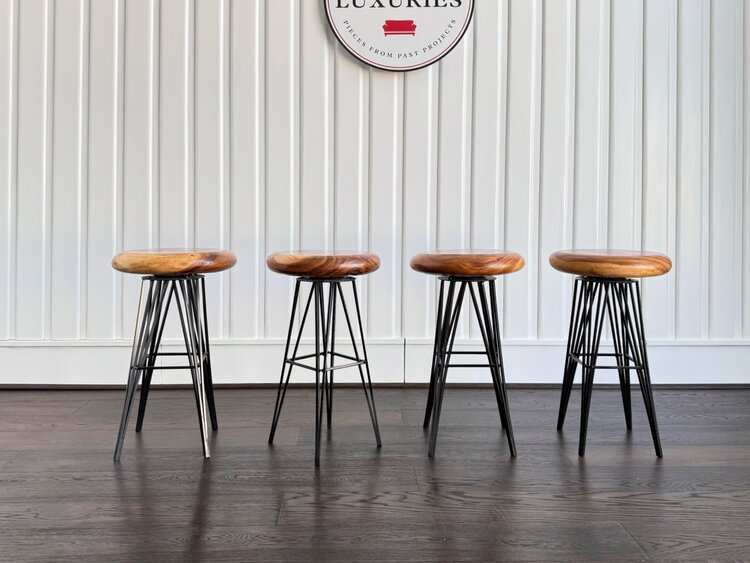 String Bar Table & Stools - PC
