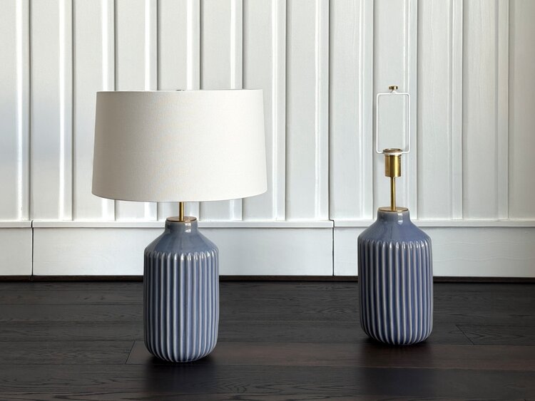 Braylen Ribbed Table Lamp: Blue