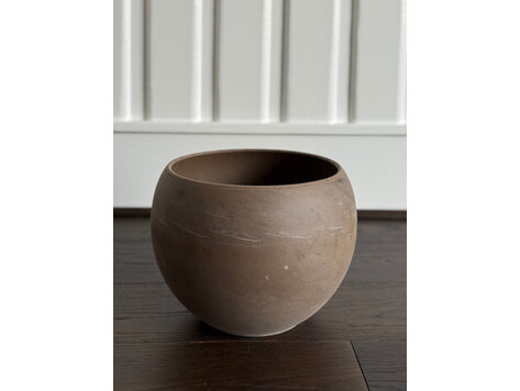 Astrid Pot: Large - ADR