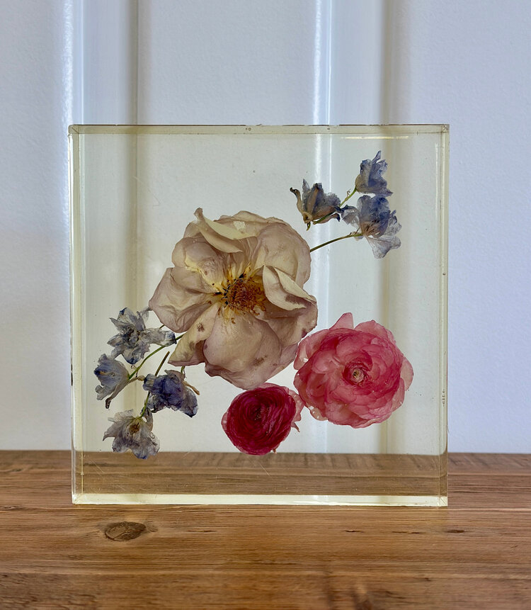 7" x 7" Floral Art Resin - TLB