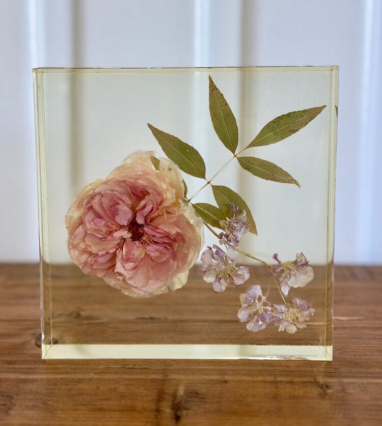 7" x 7" Floral Art Resin - TLB