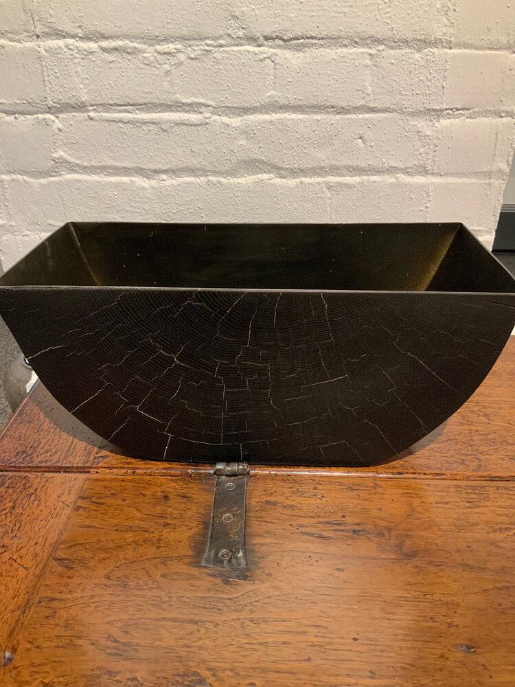 Black Centro Flaco; Small - TRC