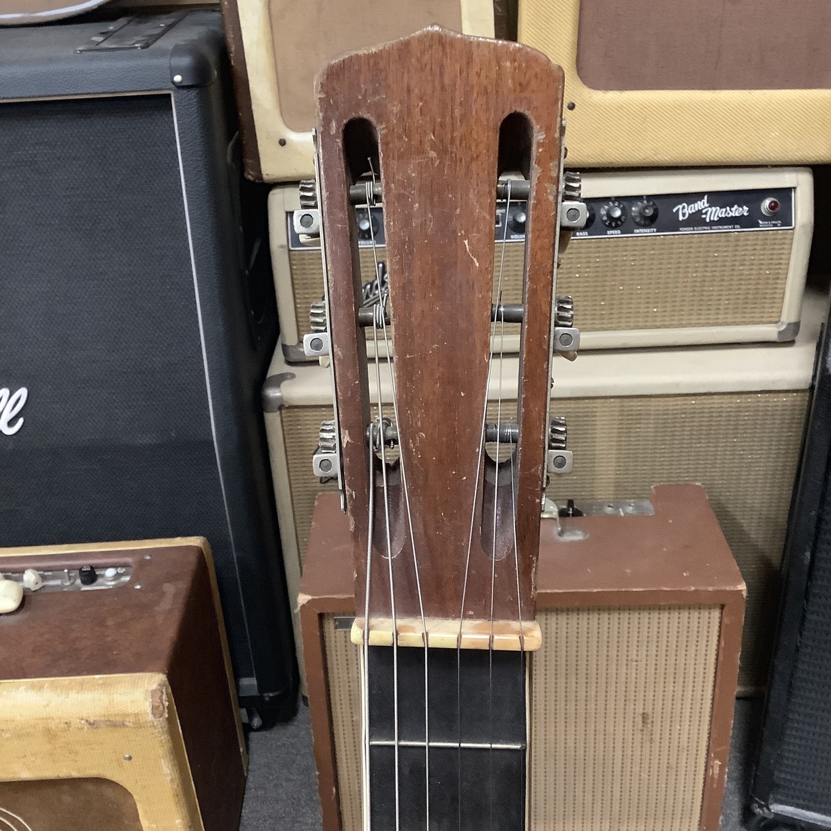 National 1930's National Tricone Square Neck