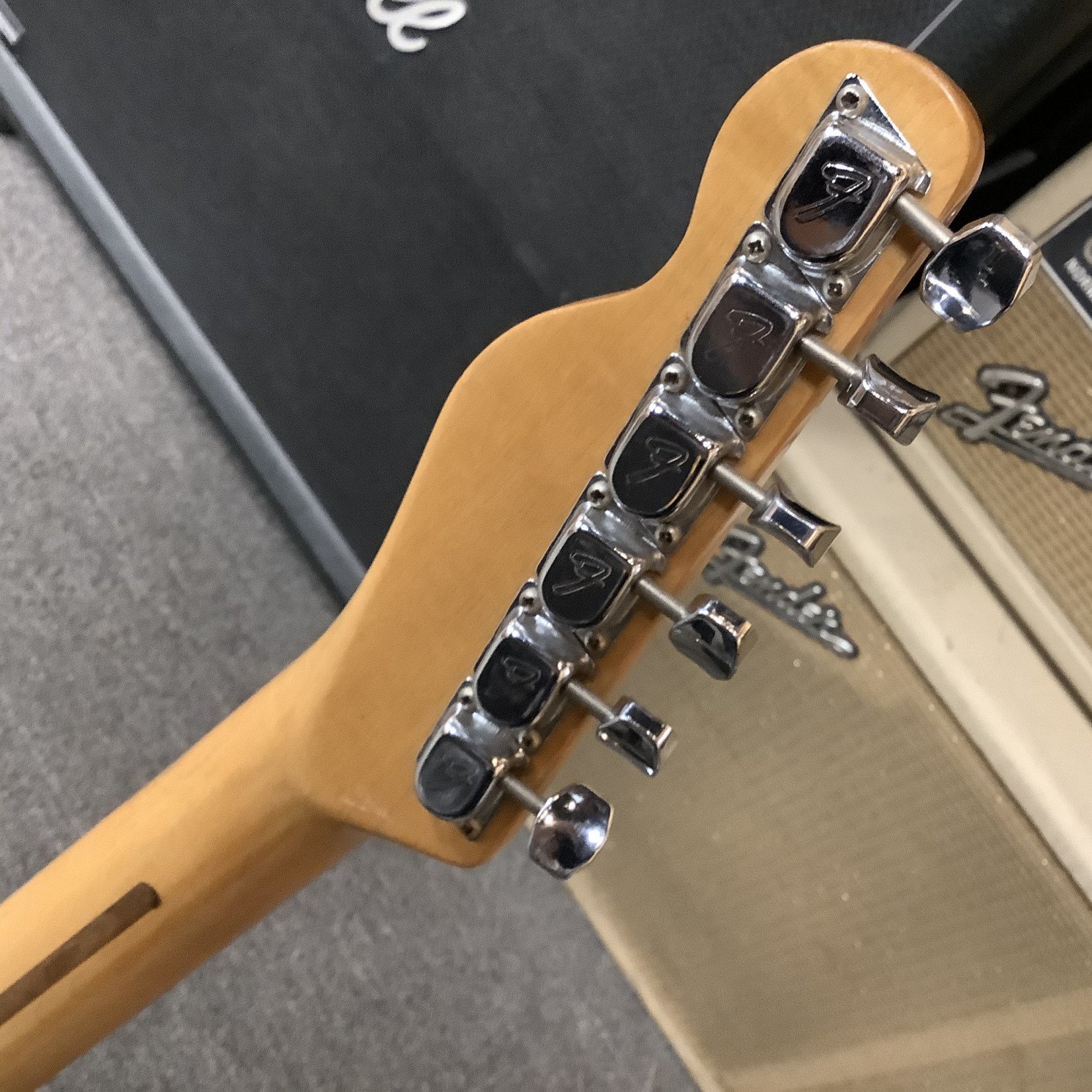 Fender 1975 Fender Telecaster Custom Sunburst Maple Neck