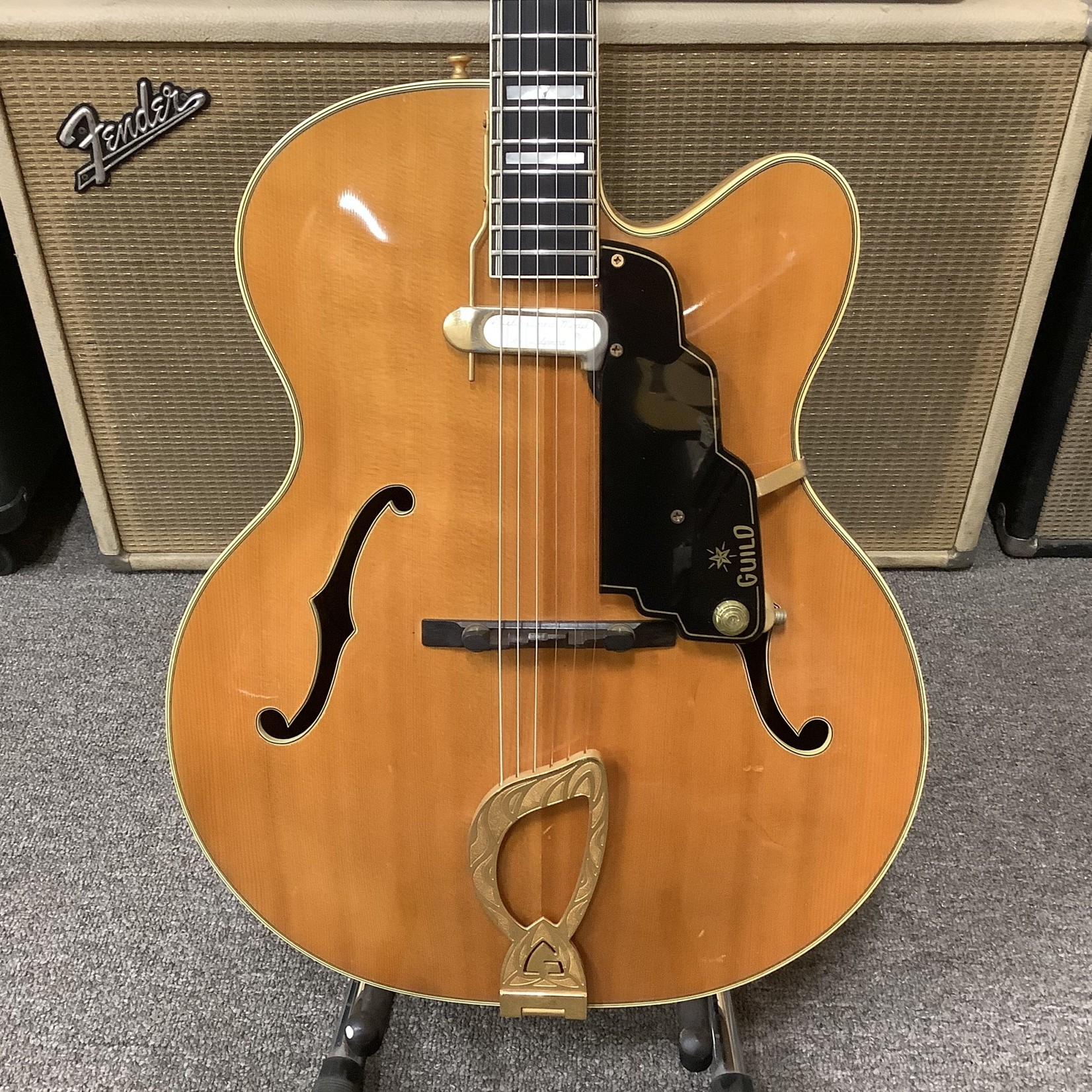 Guild 1967 Guild Artist Award Blonde w/DeArmond Pickup