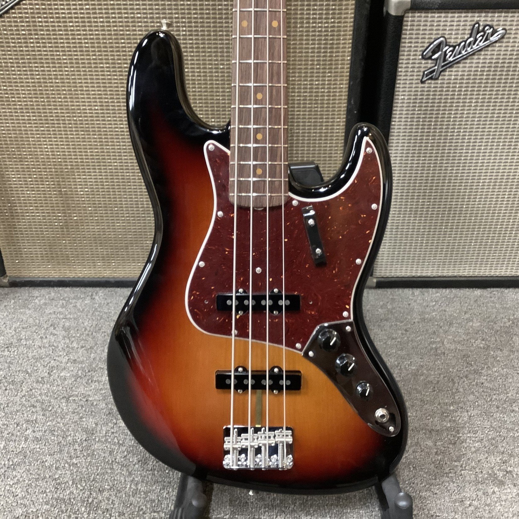 になります Fender - fender usa jass bassの通販 by どどーど's shop