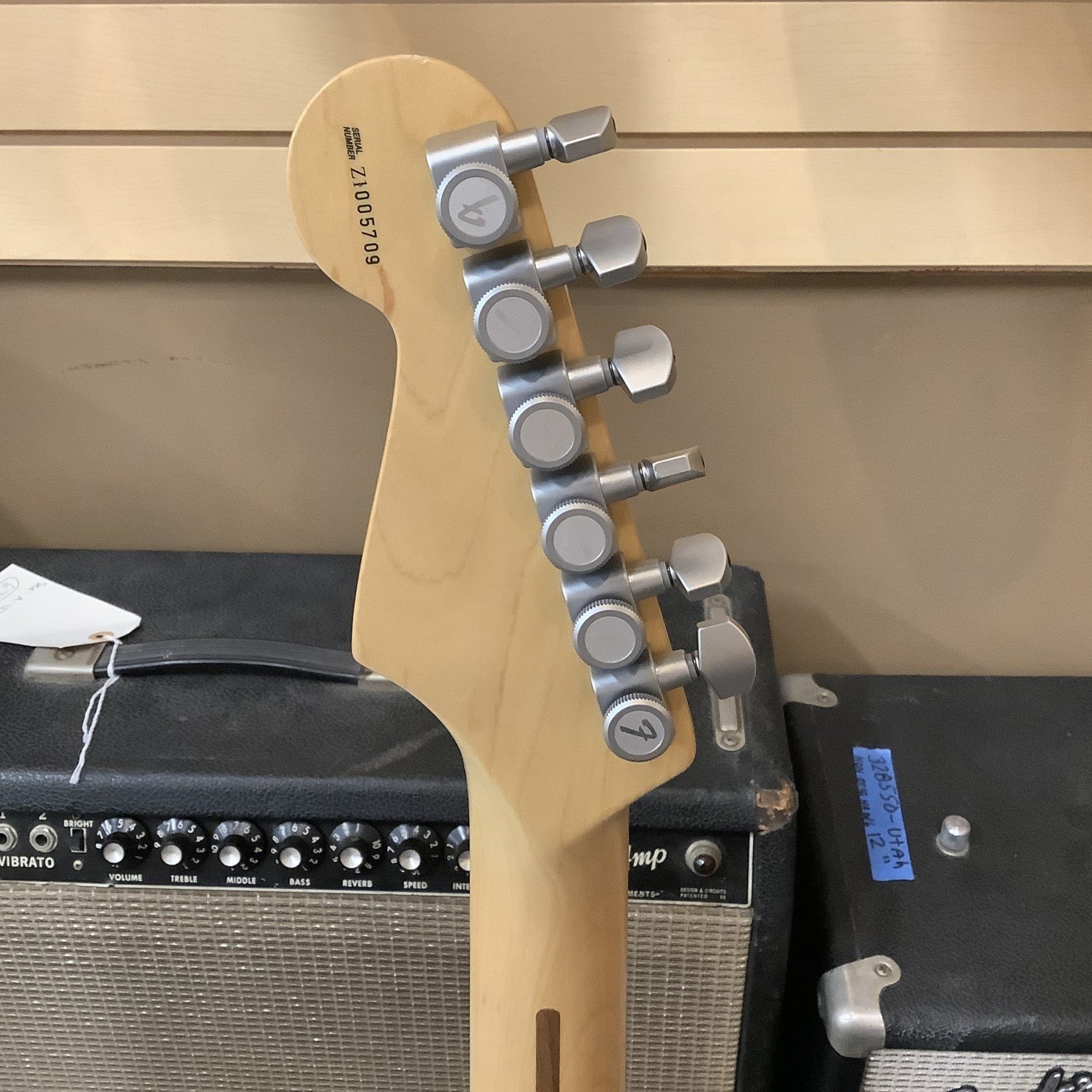 Fender 2001 Fender Stratocaster Player Upgraded Kinman Pickups, Sunburst