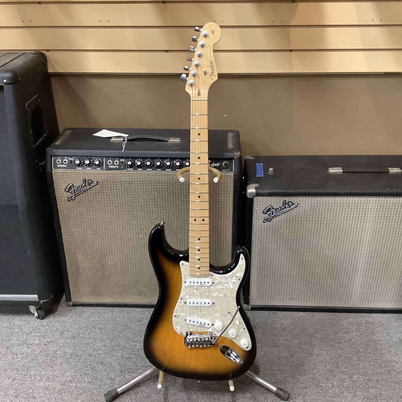 Fender 2001 Fender Stratocaster Player Upgraded Kinman Pickups, Sunburst