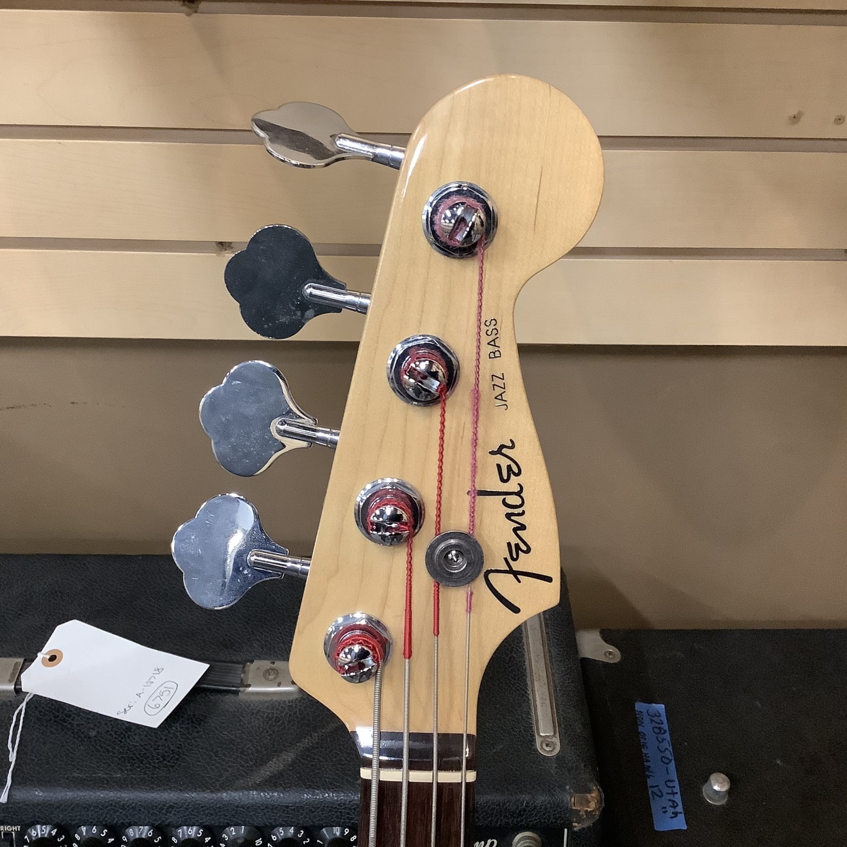 fender jazz bass 2005