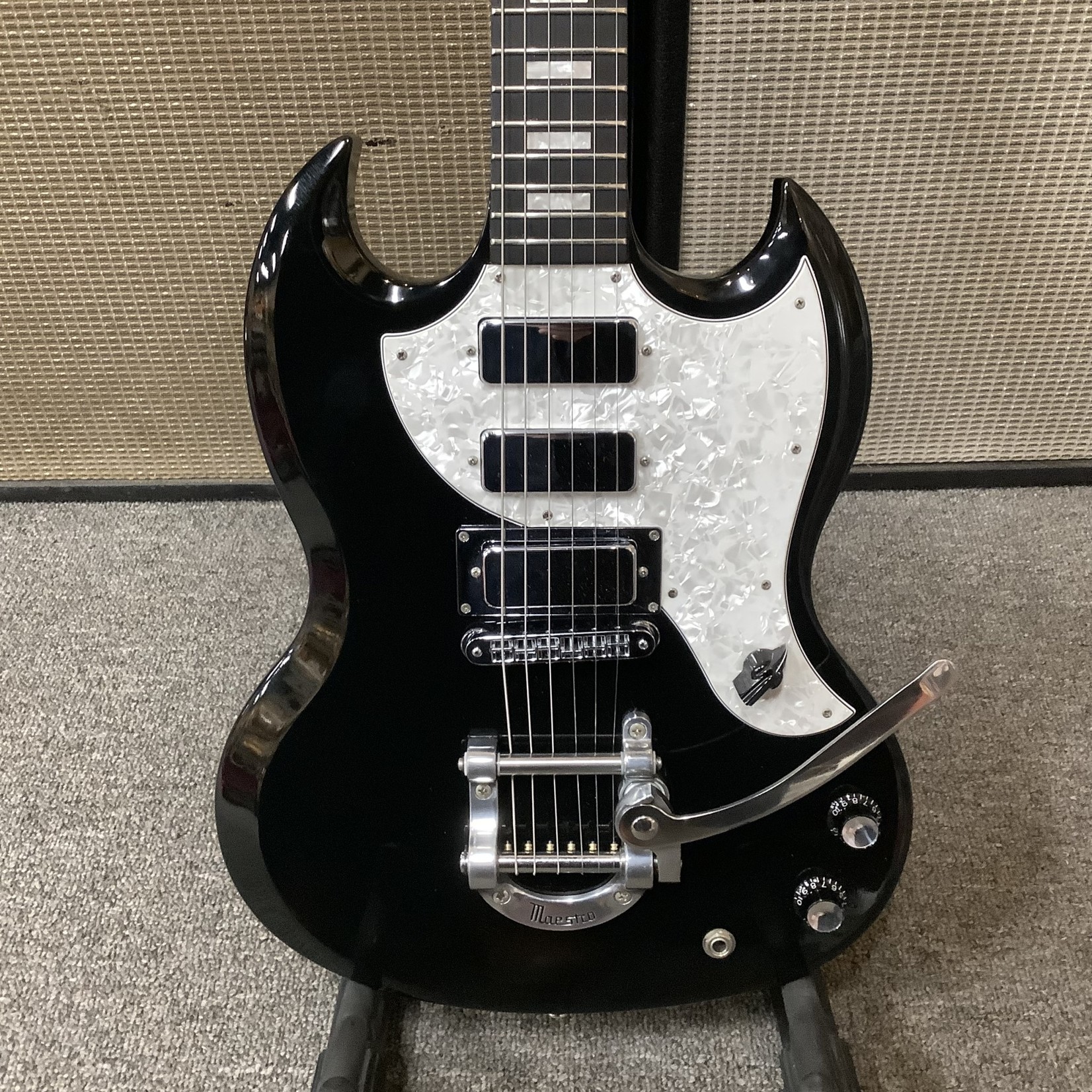 Gibson 1999 Gibson SG ''Special'' Modified By Gibson, Black, Mini Humbucker x3, Maestro Bigsby w/OHSC & C.O.A.