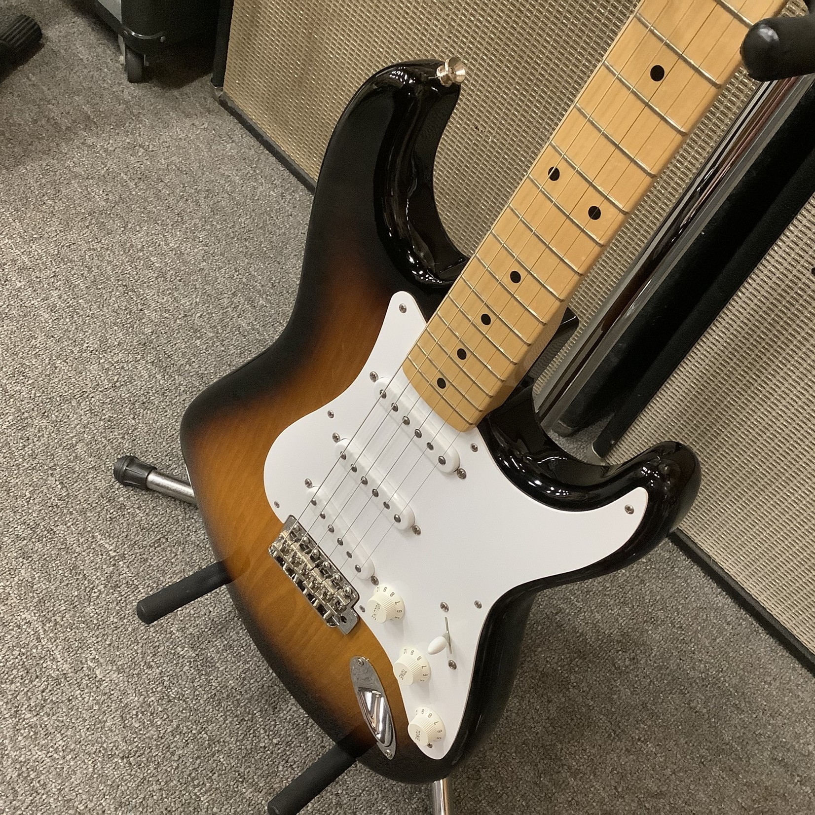 Fender Fender Stratocaster 60th Anniversary, '54 Reissue, Limited Edition of 1,954, Two Tone Sunburst