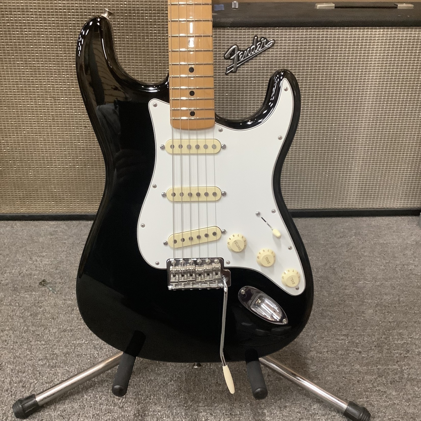 Fender 2015 Fender Stratocaster MX Jimi Hendrix Black
