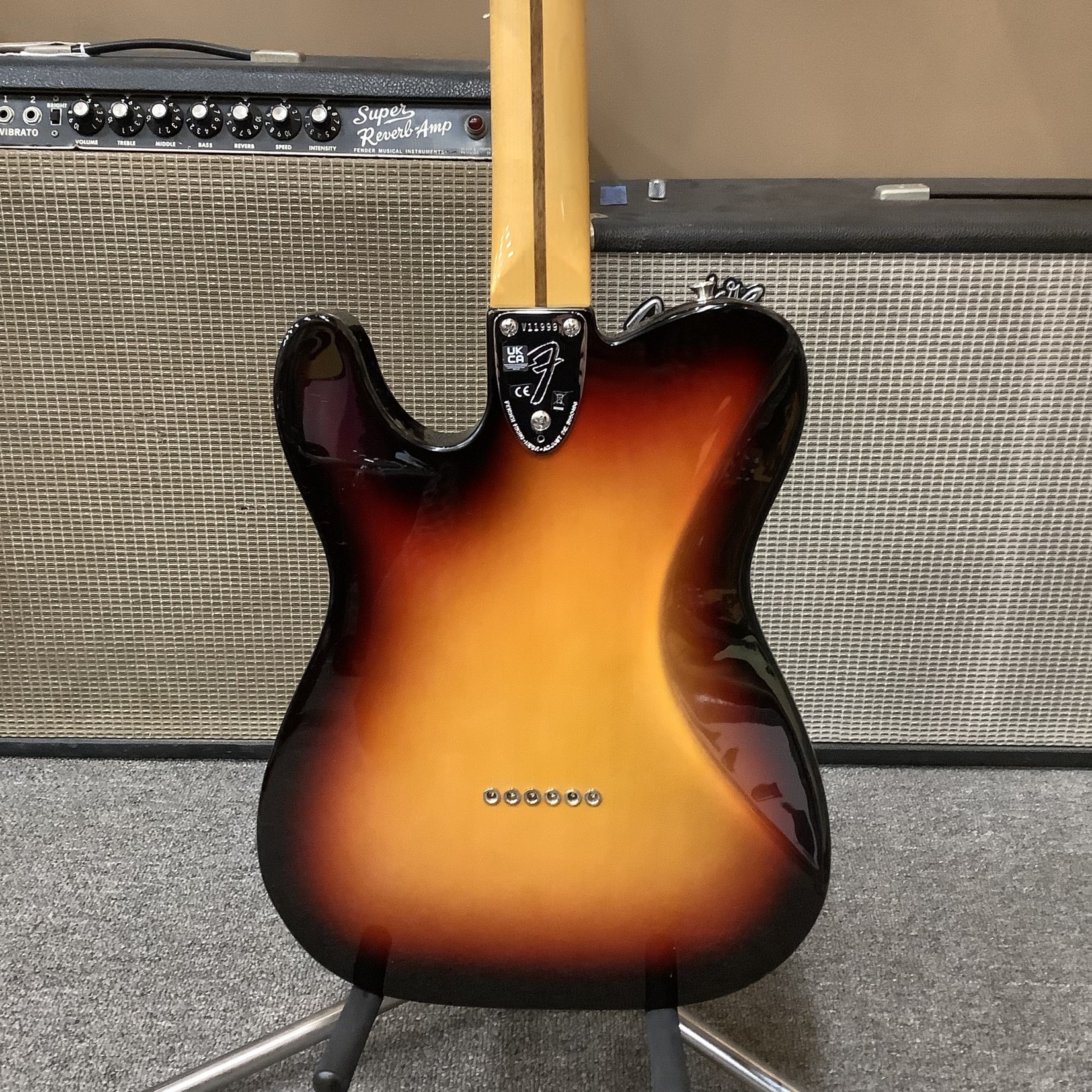 Fender 2022 Fender American Vintage II 1975 Telecaster Deluxe Sunburst