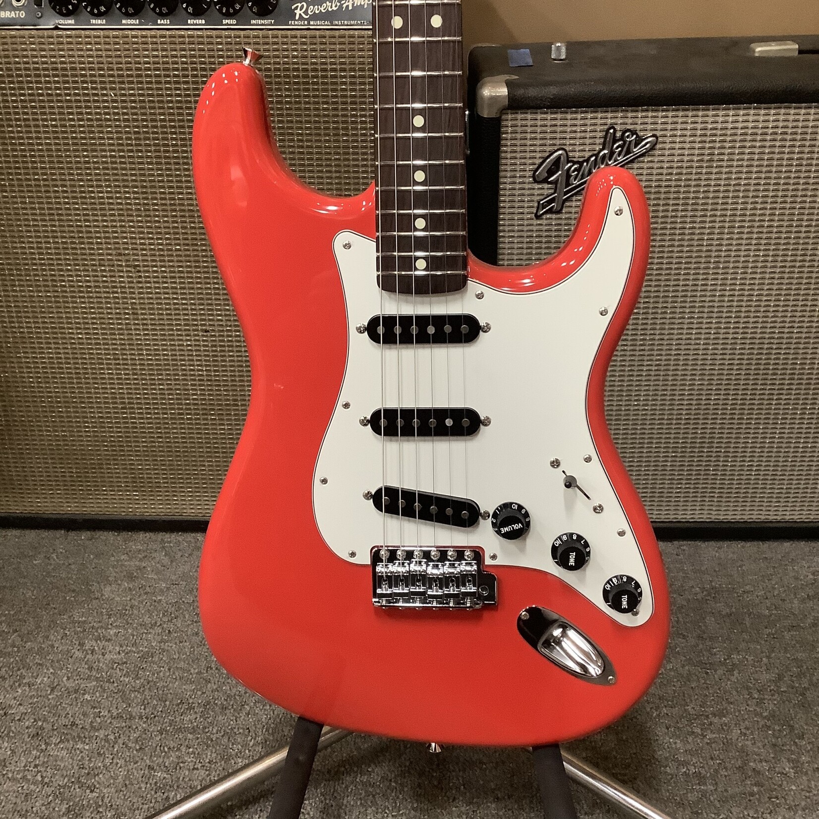 2023 Fender Made in Japan Limited International Color Stratocaster ...