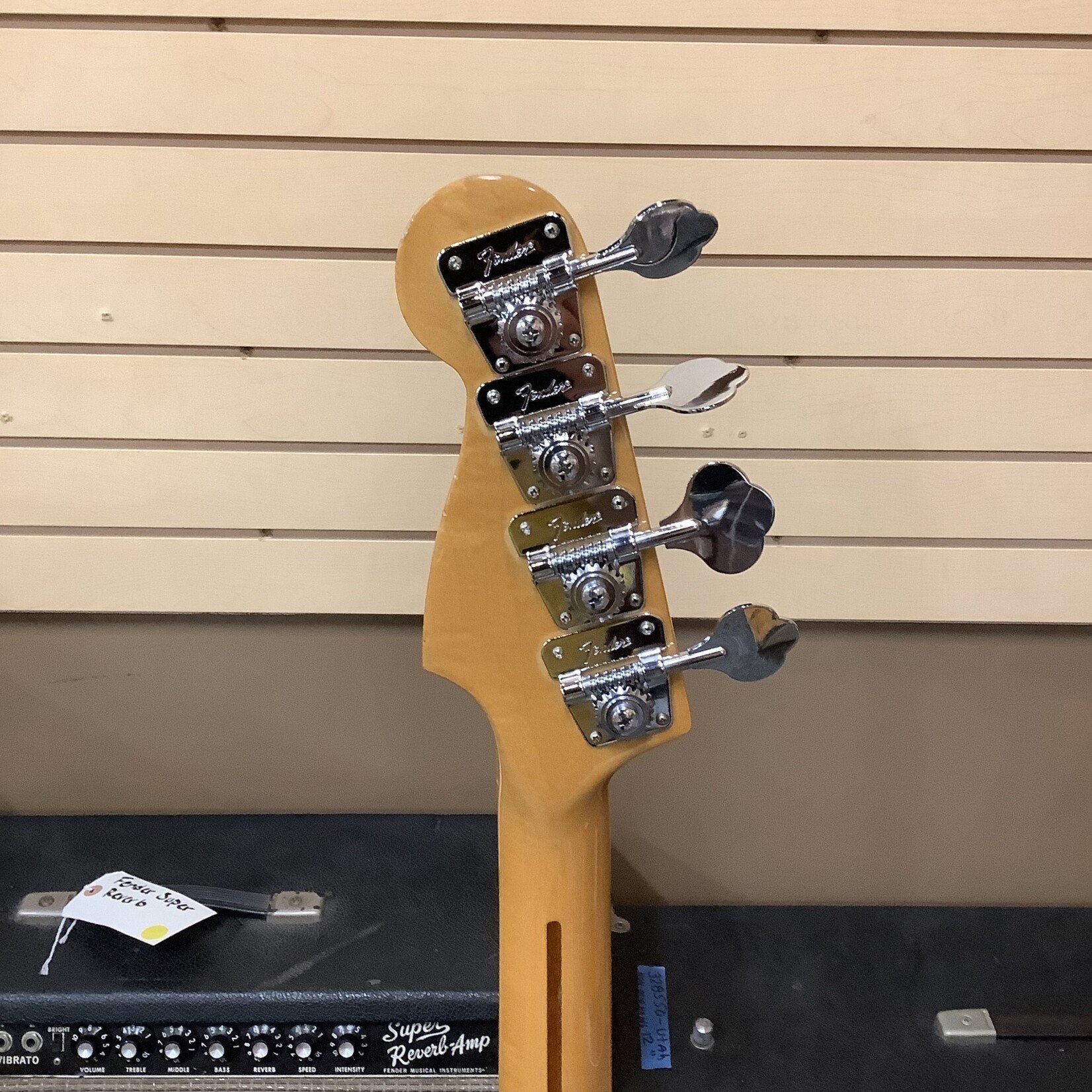 Fender 1983 Fender Precision Bass Natural