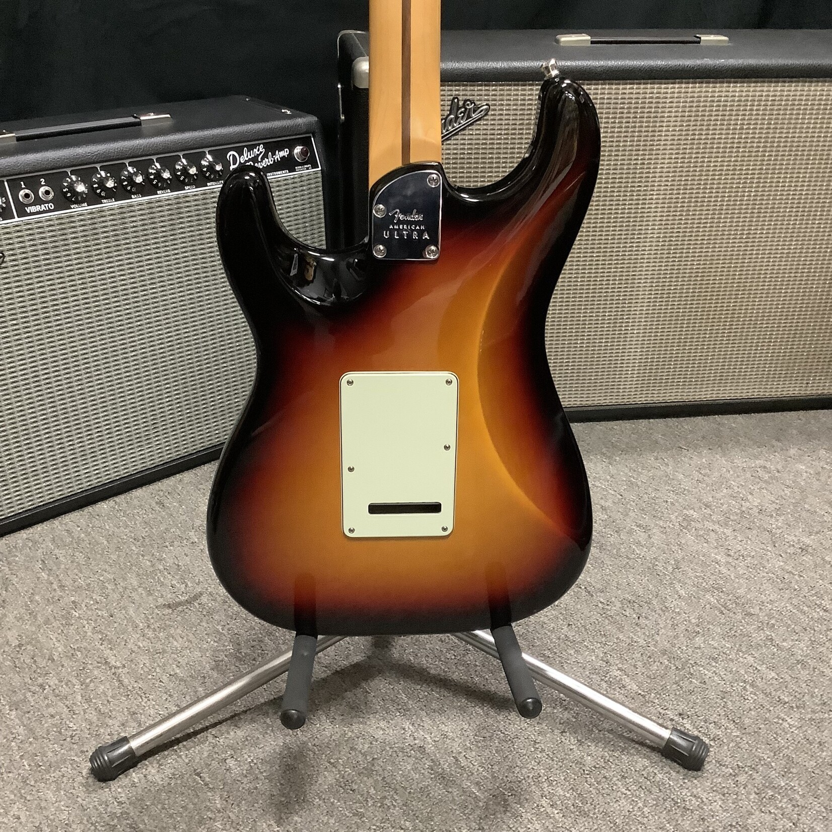 Fender 2019 Fender American Ultra Stratocaster Ultraburst