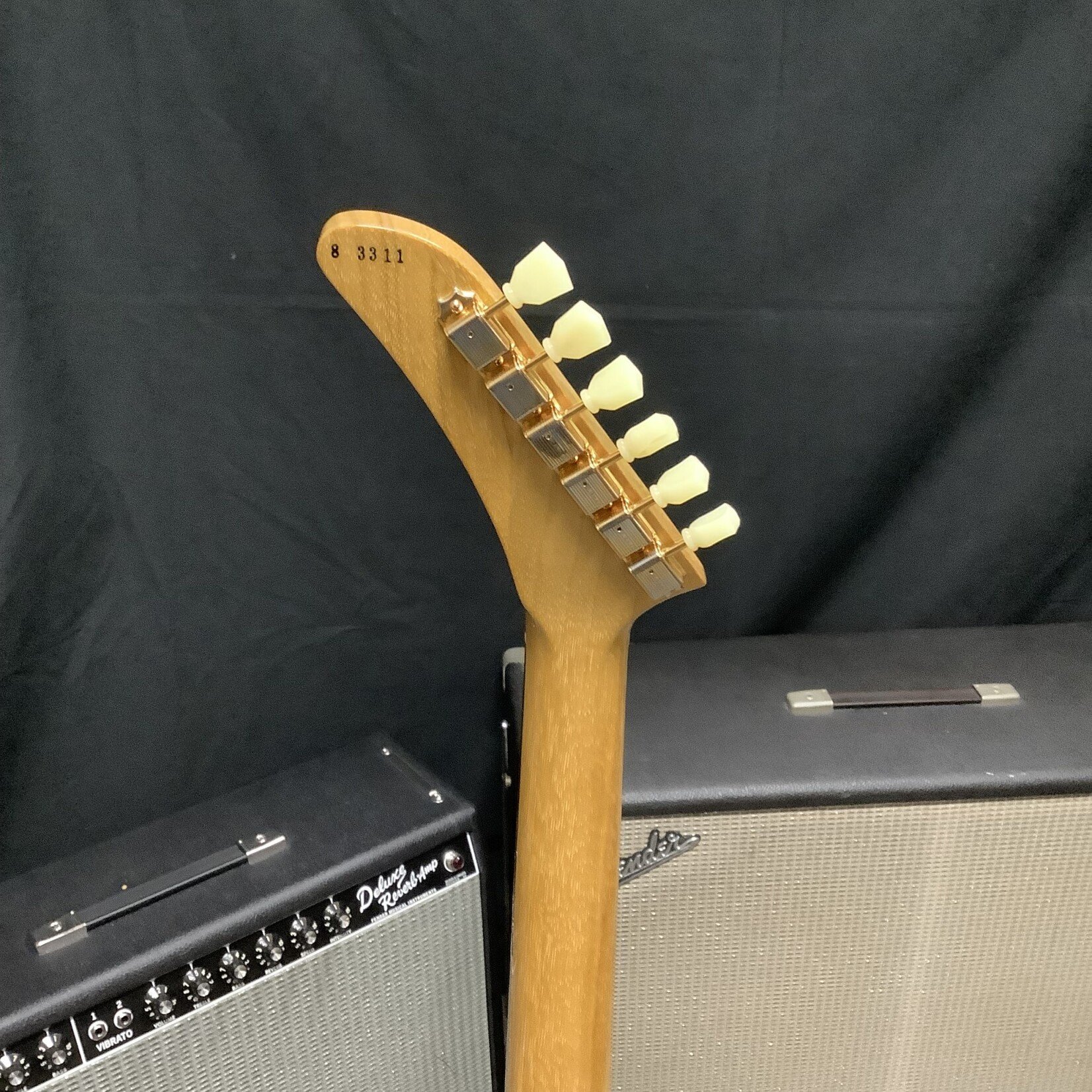 Gibson 2023 Gibson Custom 1958 Korina Explorer Reissue Black Pickguard Natural