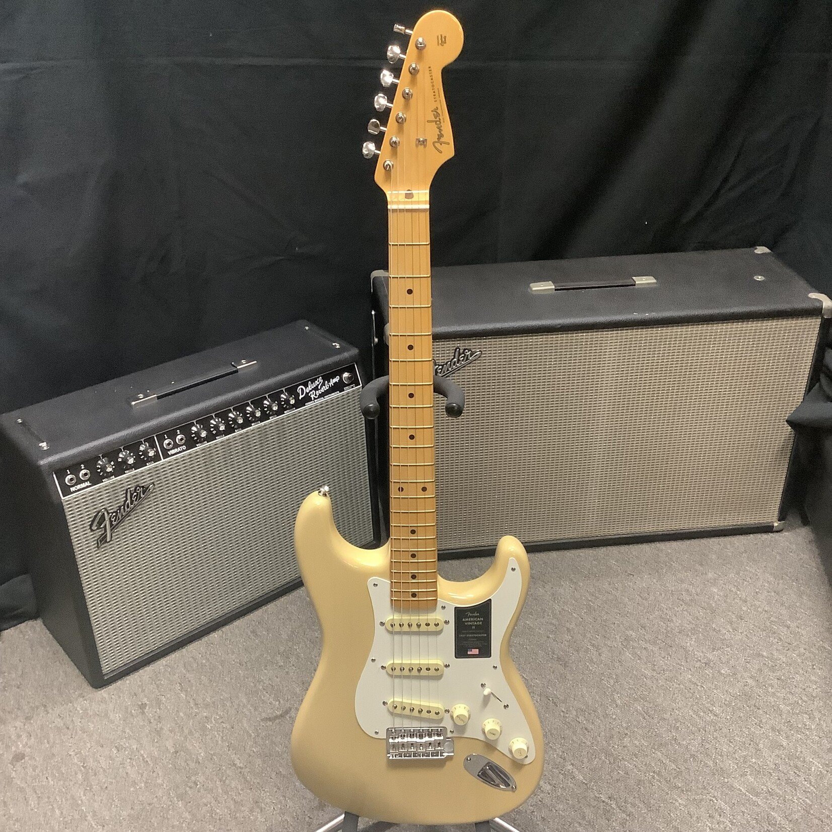 Fender 2023 Fender American Vintage II 1957 Stratocaster Vintage Blonde