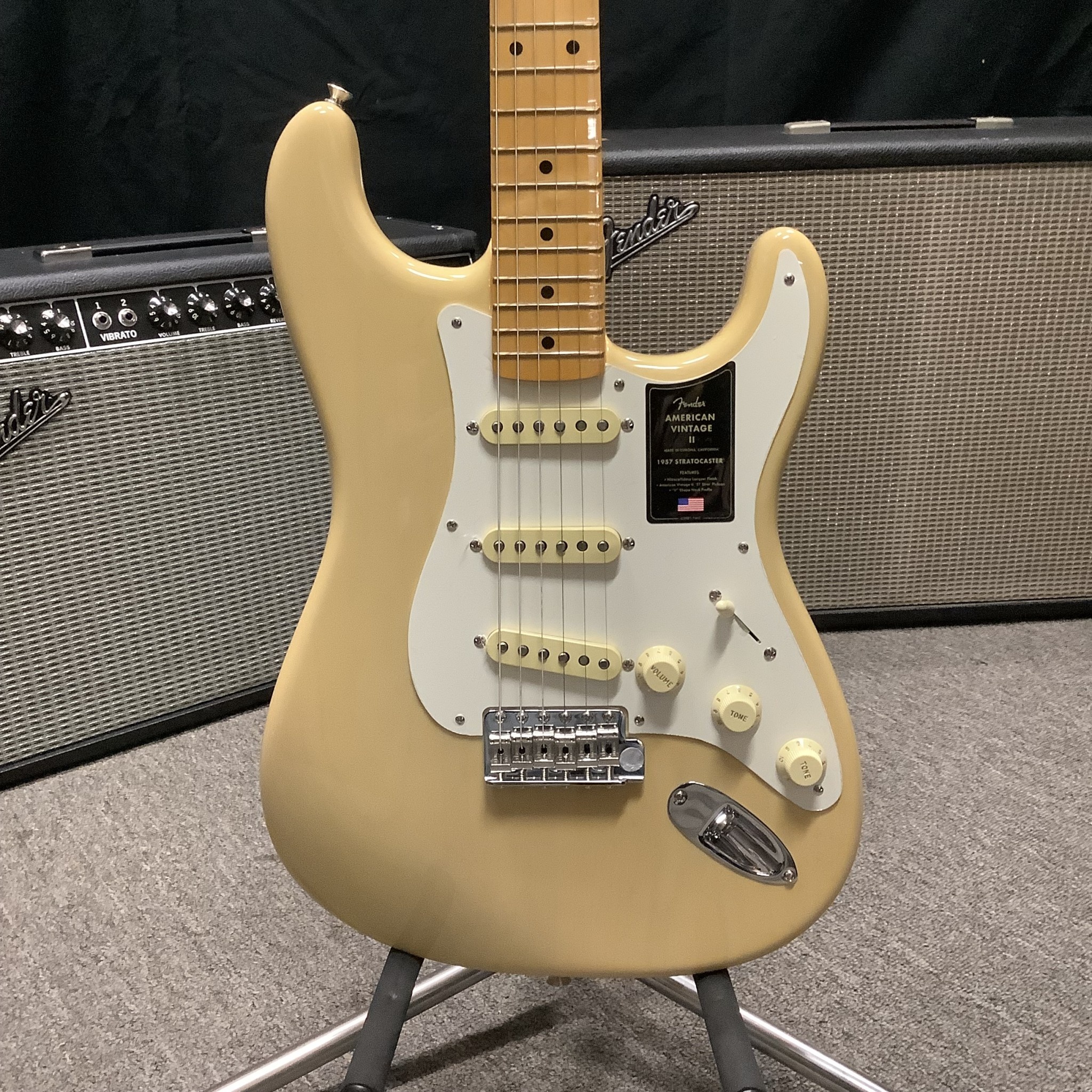2023 Fender American Vintage II 1957 Stratocaster Vintage Blonde