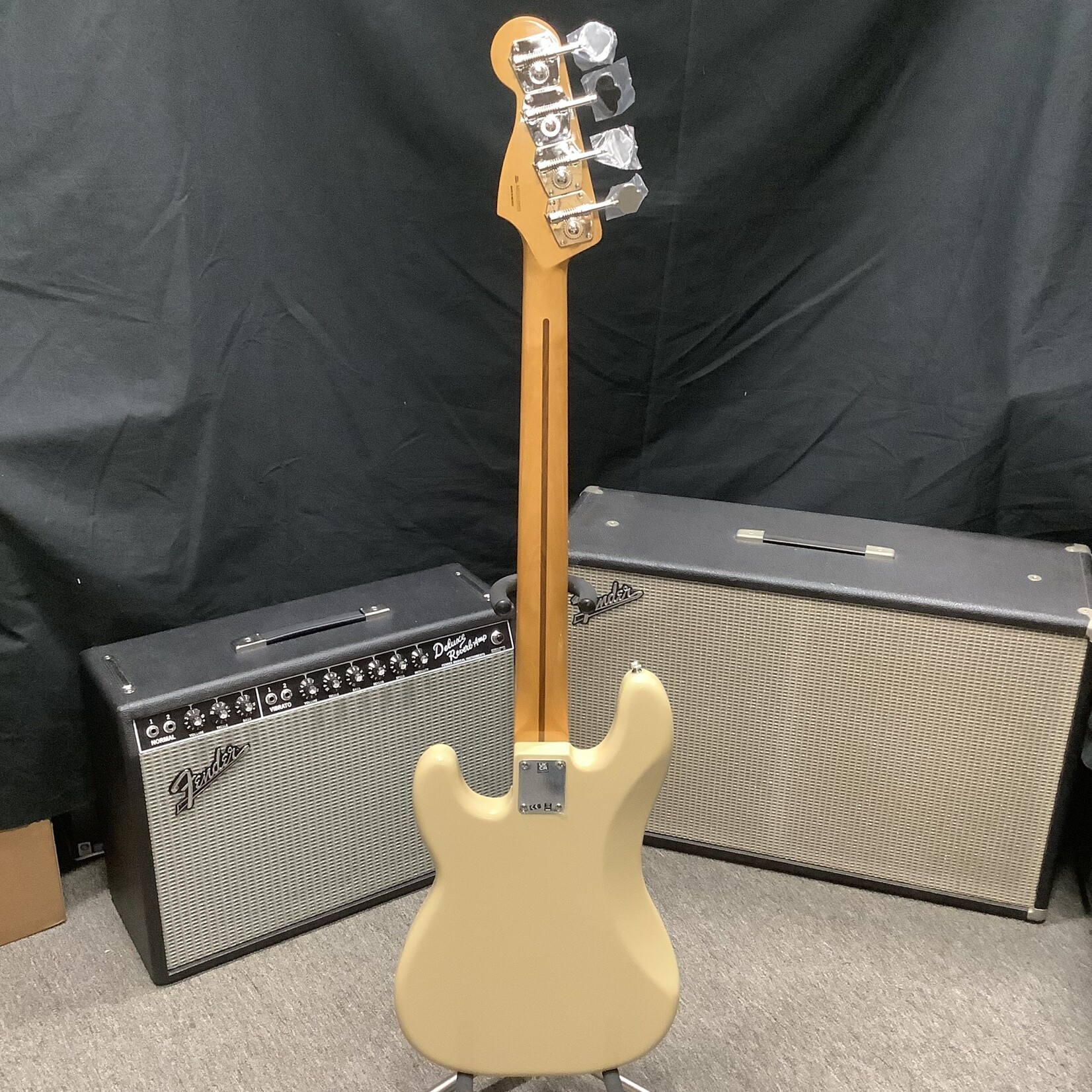 2023 Fender Vintera II '50s Precision Bass Desert Sand - Normans