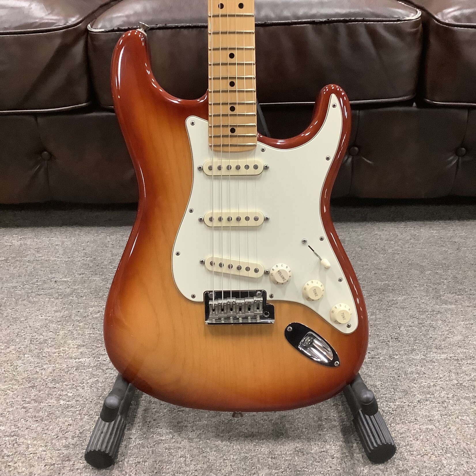 Fender 2015 Fender Stratocaster Sienna Burst
