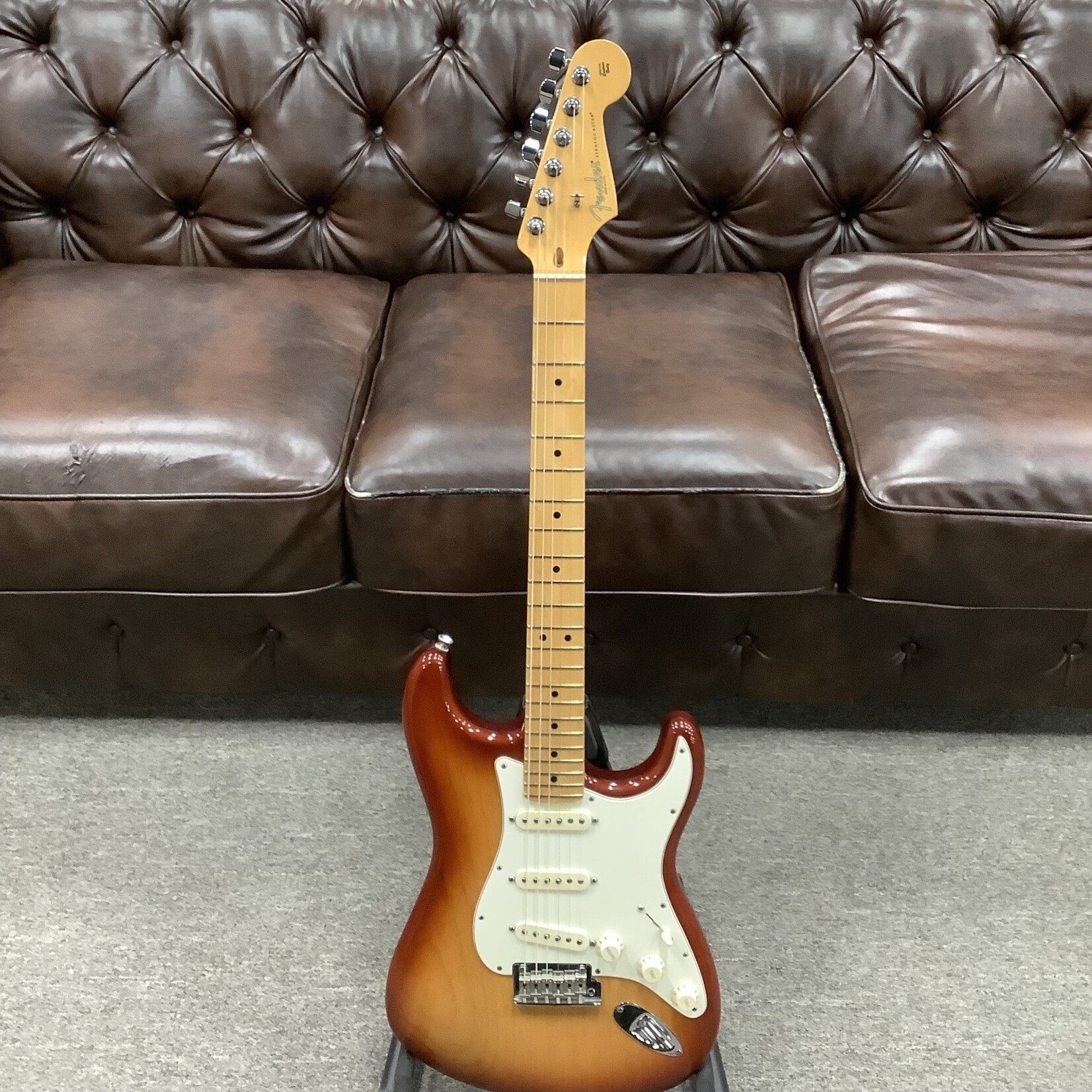 Fender 2015 Fender Stratocaster Sienna Burst