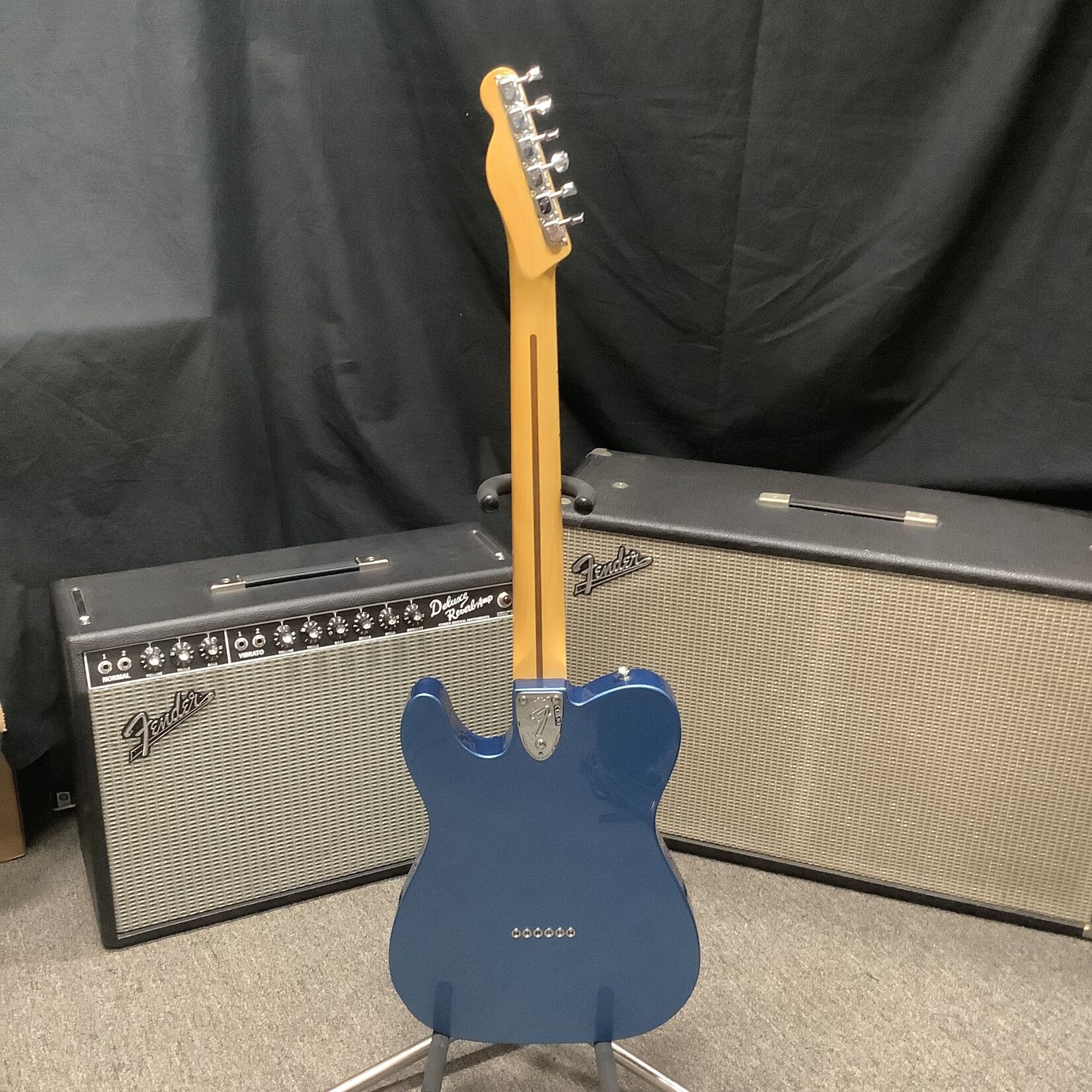 Fender 2024 Fender American Vintage II 1972 Telecaster Thinline Lake Placid Blue
