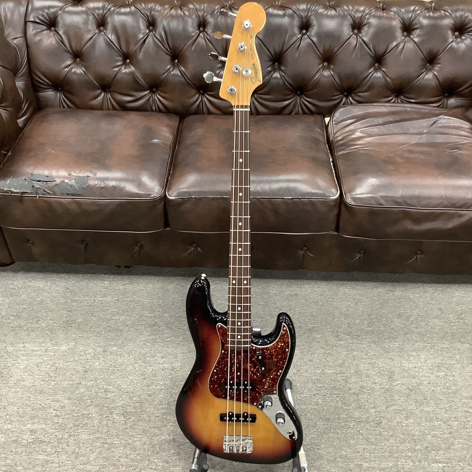 Fender 2005 Fender '62 Jazz Bass Reissue Sunburst
