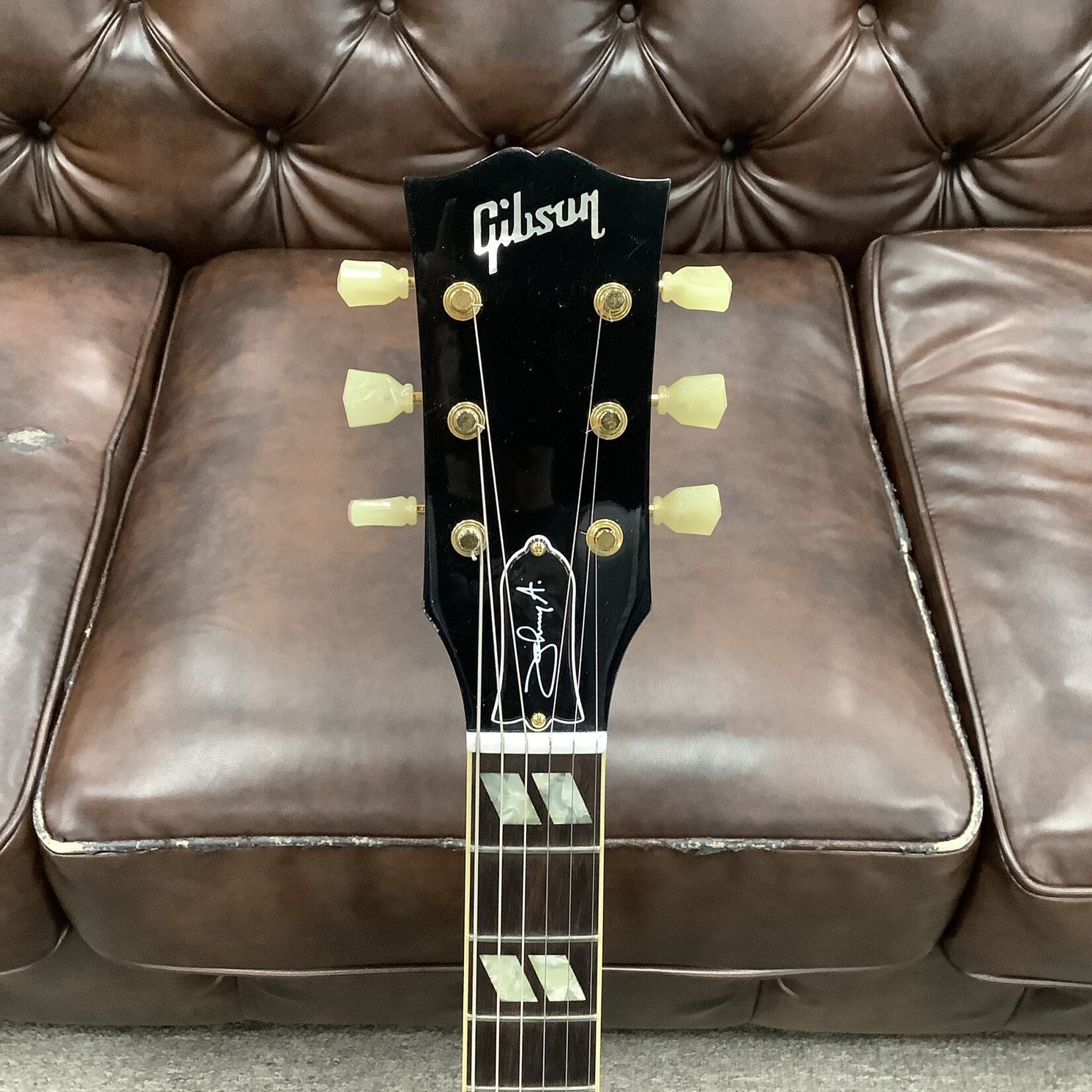 Gibson Used Gibson Custom Shop Johnny A Cherry Sunburst