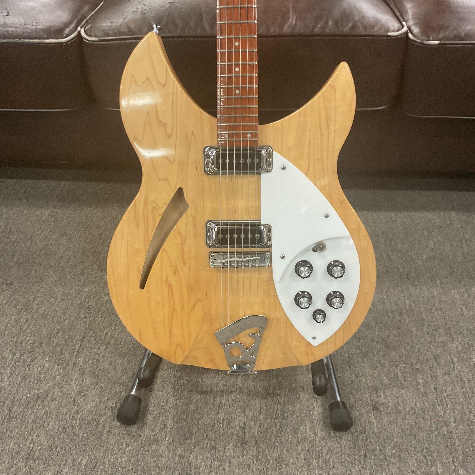 Rickenbacker 2009 Rickenbacker 330/6 Mapleglo