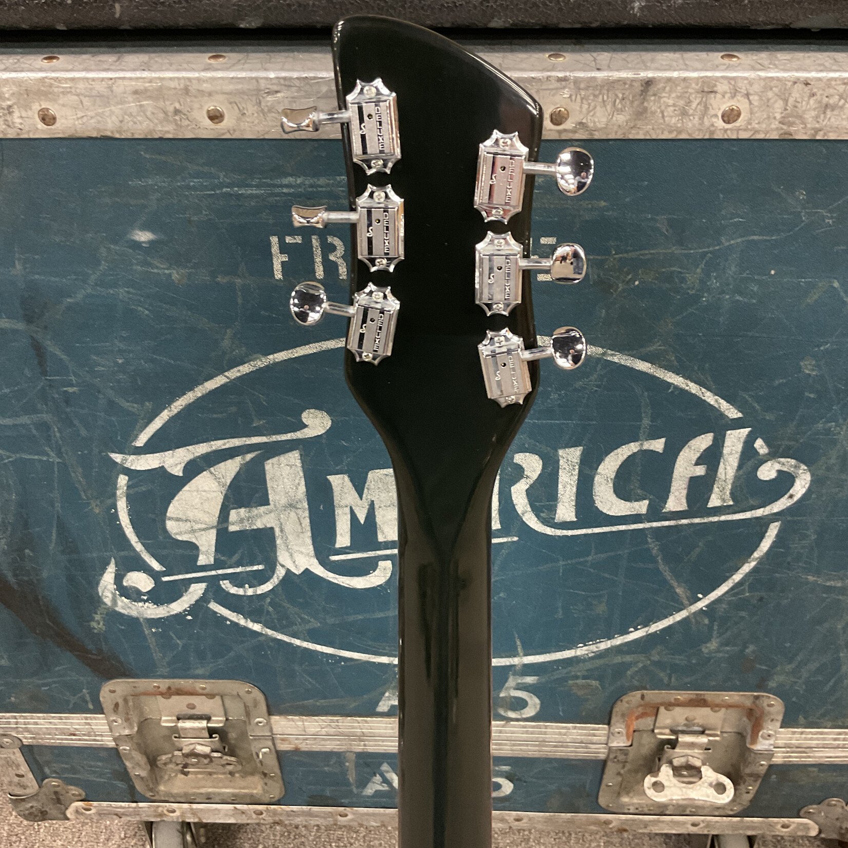 Rickenbacker 1984 Rickenbacker #325 Jetglo '63 Specs W/ Gold Pickguard