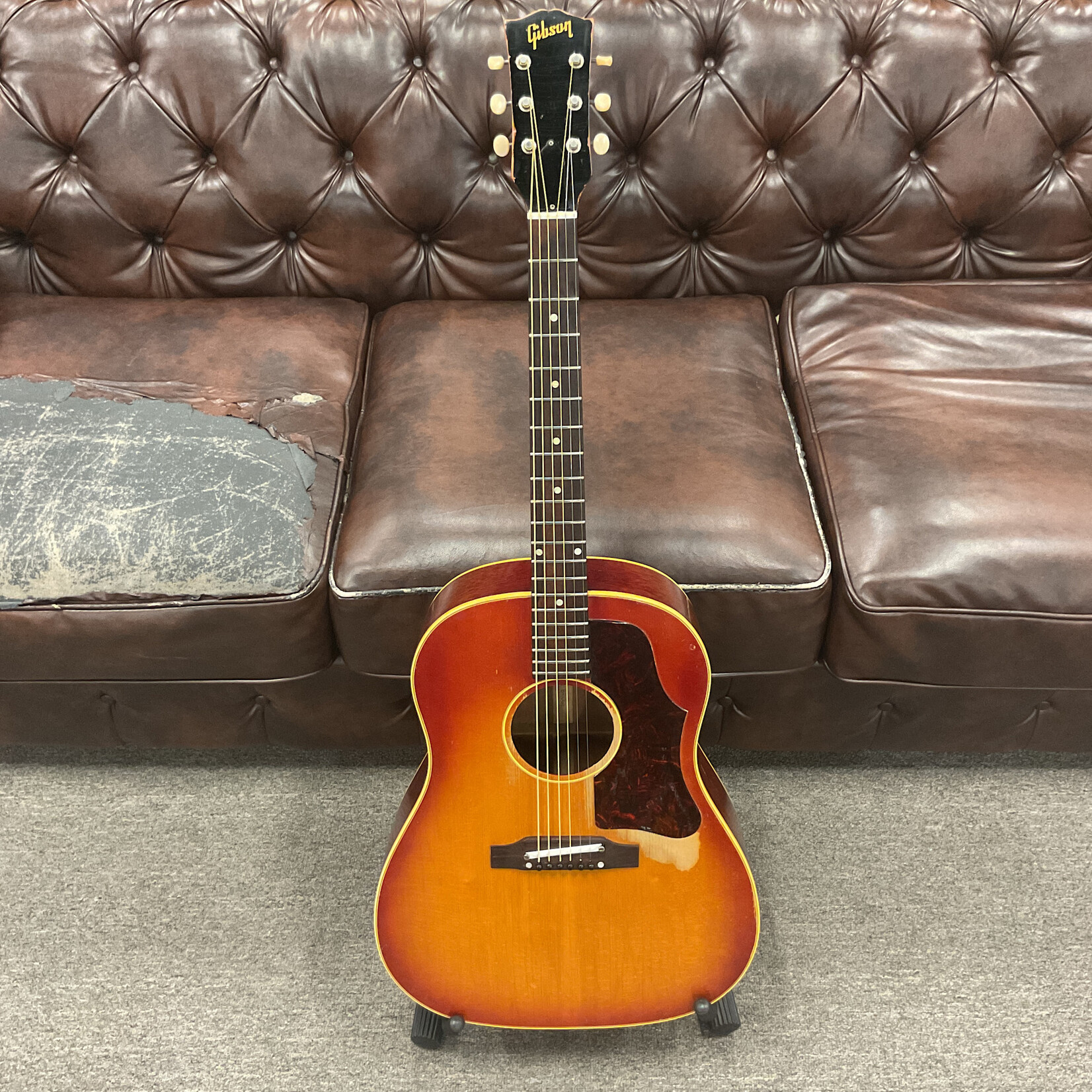 Gibson 1962 Gibson J-45 ADJ Cherry Sunburst
